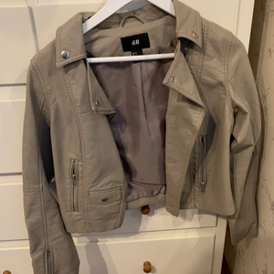Skinn jacka  - Skinn jacka HM storlek 34