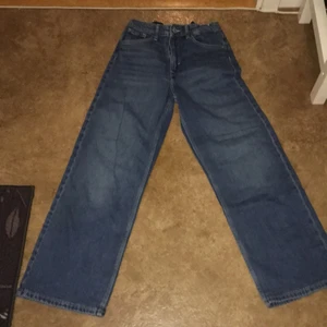 Jeans  - Jeans betalning sker via swish 