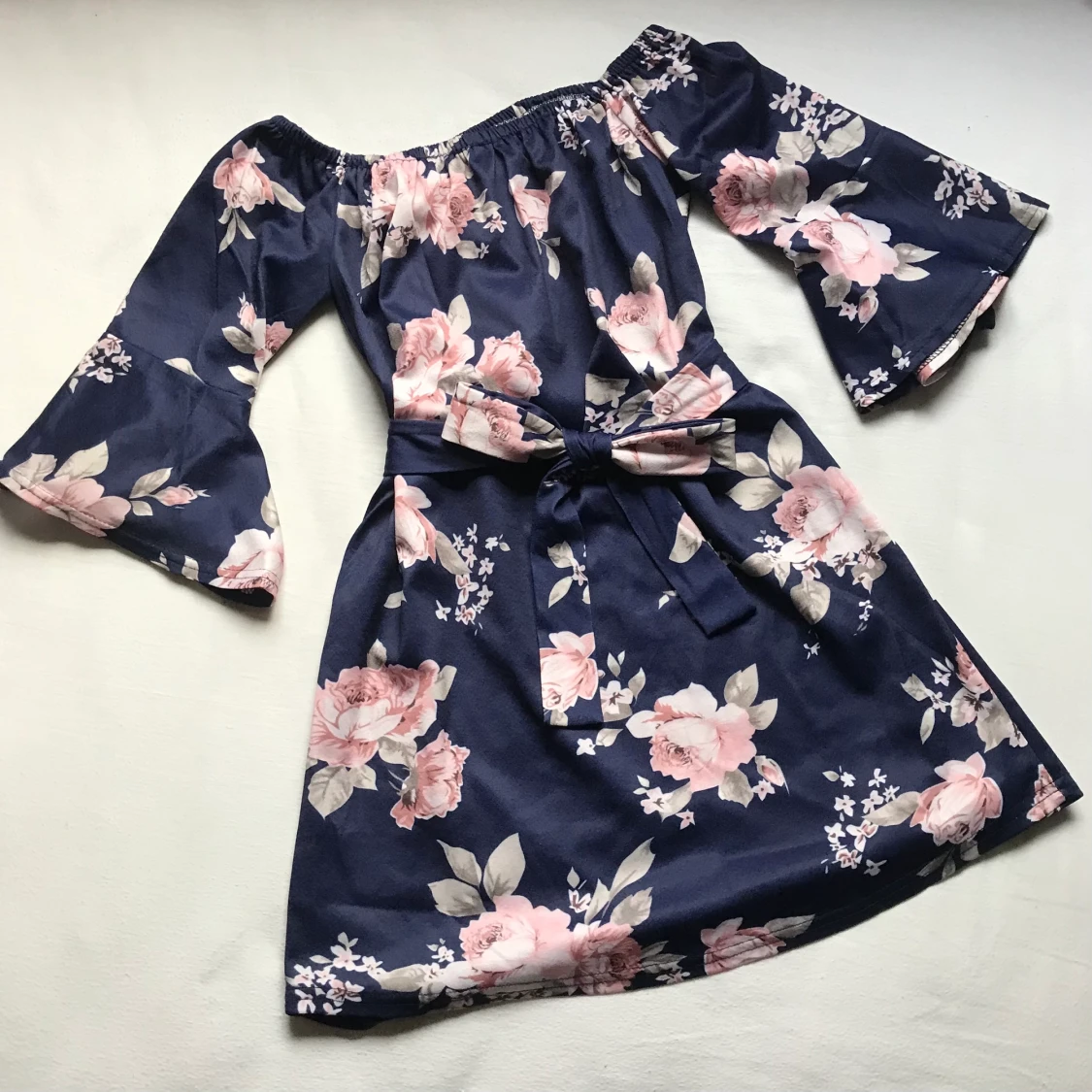 Blommig klänning  - 90