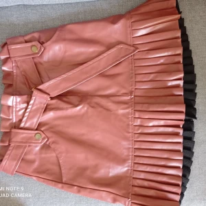 Kjol storlek S - Skin imitation kjol storlek S 