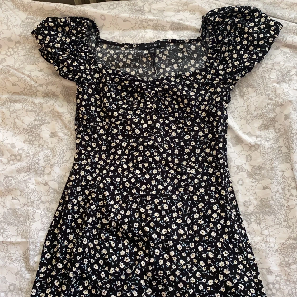 Blommig klänning💓 - 90