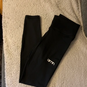 Aimn tights - Använda 1 gång, gått skick! 