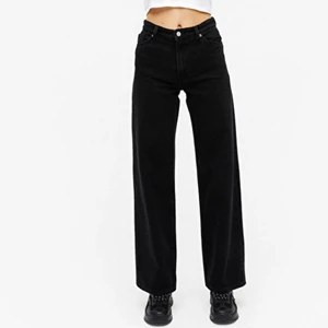 Yoko Jeans Monki  - Svarta yoko jeans från monki. I princip helt nya. 