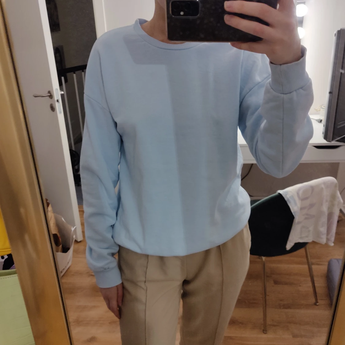 Design by Si, blå tröja - 90