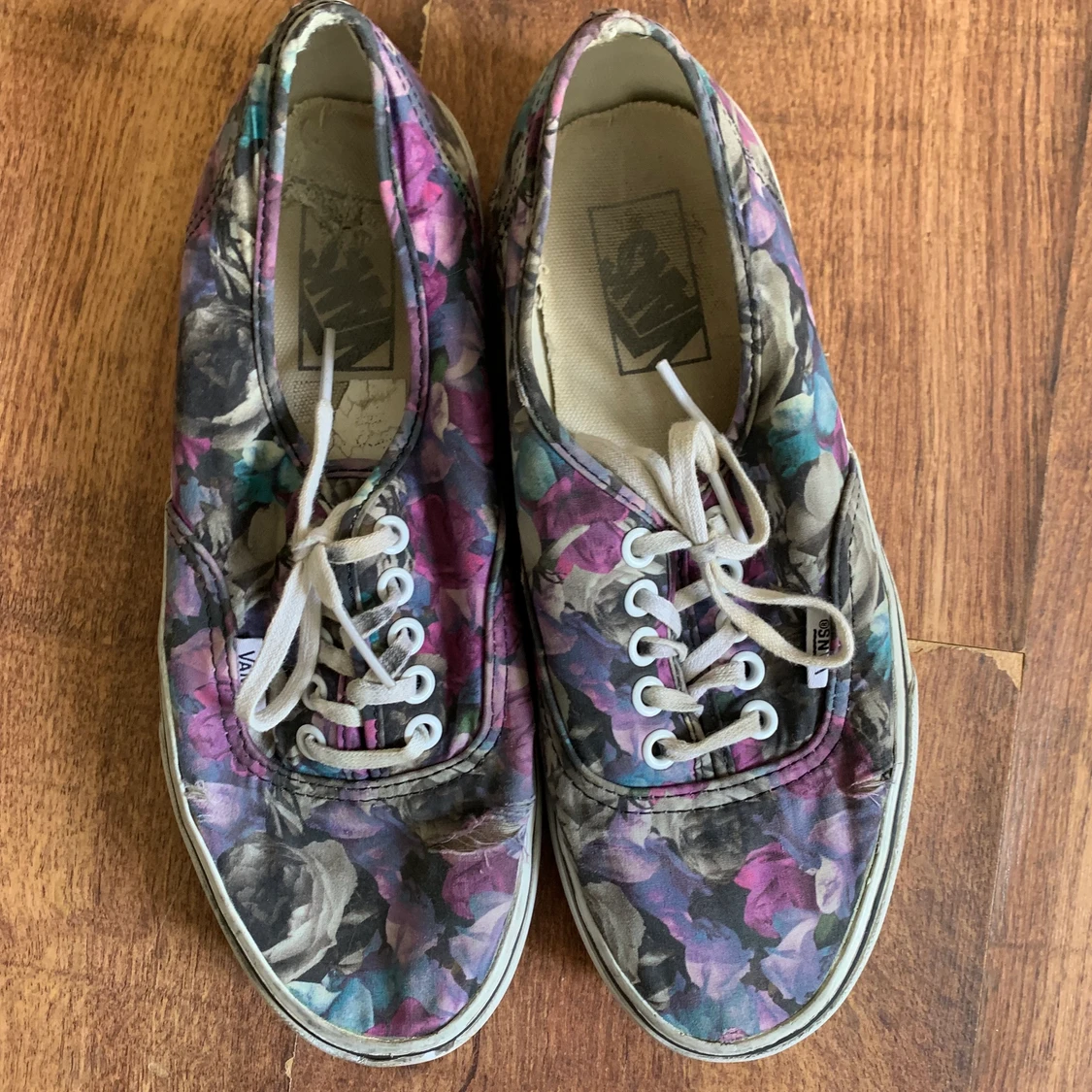 Blommiga vans