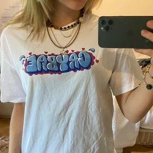 T-shirt  - Ostruken… men annars felfritt skick!