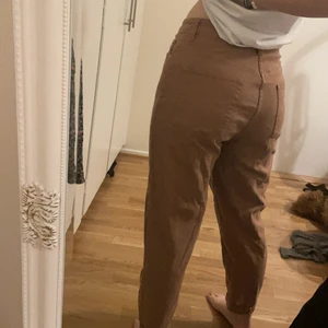 Byxor - sköna byxor, har inte använd de så mycket, säljer pga inte min stil 