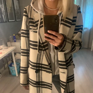 kappa - jättefin kappa stl 36❤️ varm så passar till hösten/vintern