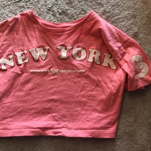 SNYGG TOPP XS - NY TOPP AS FIN