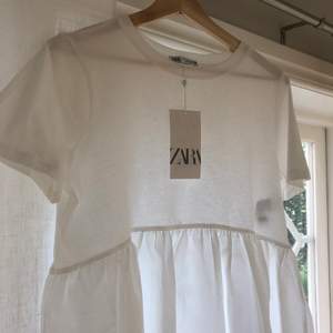 Superfin oanvänd tröja från Zara, kontakta för mer info💞