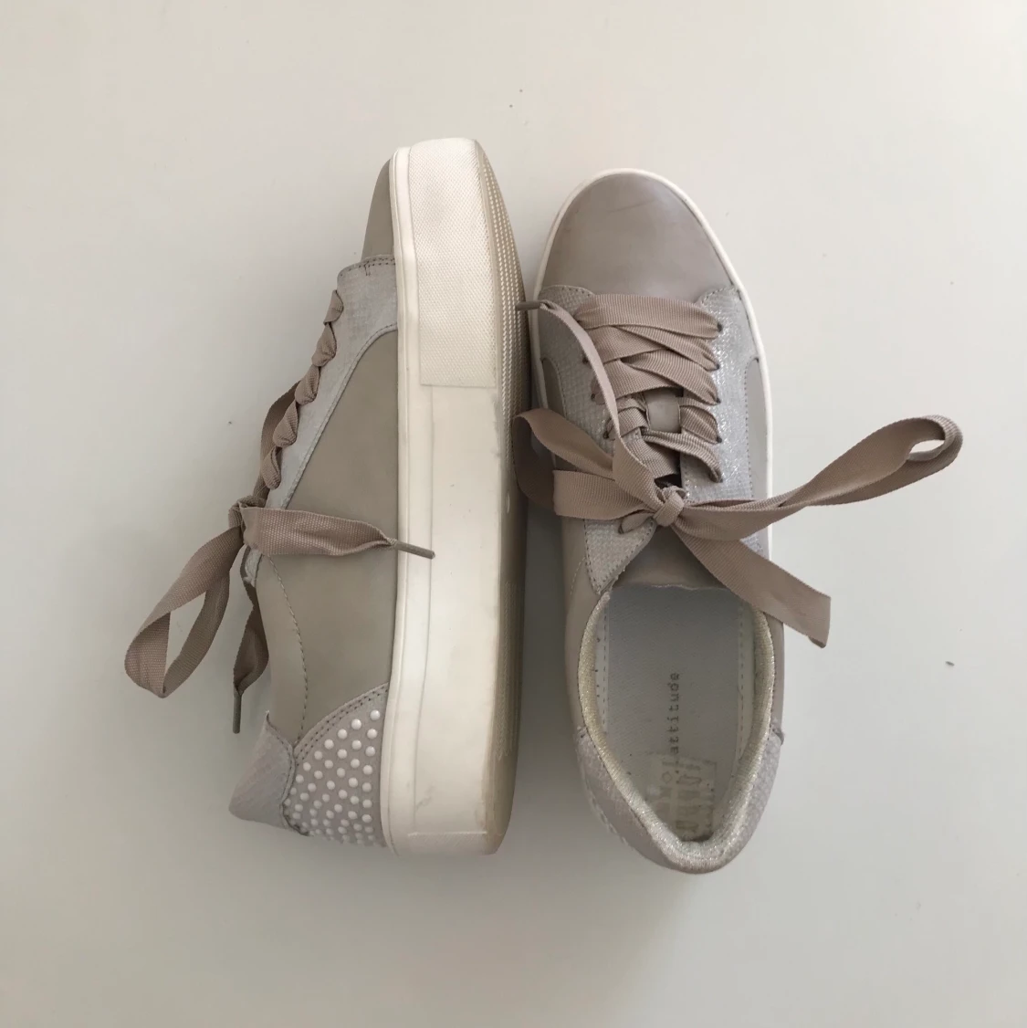 Skor i grå/silver - 91