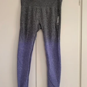 Gymshark ombre seamless tights leggings  - Har klippt bort lappen men uppskattar till storlek M (obs:ansvarar ej för postens slarv)