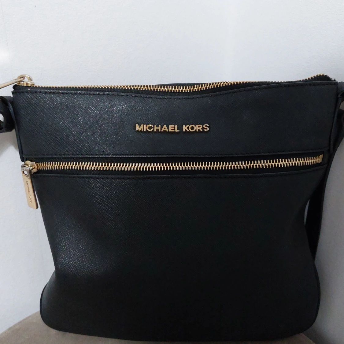Michael Kors axelväska
