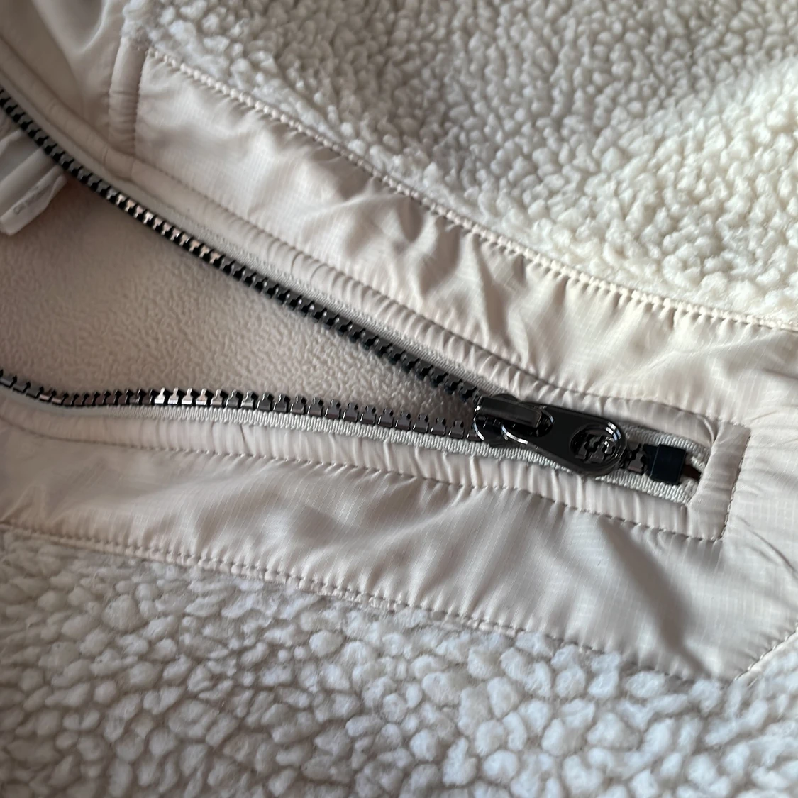 En sport tröja från hm - 91