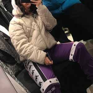 Kappa  - Säljer min kappa leggings, har använt den lite bara. 