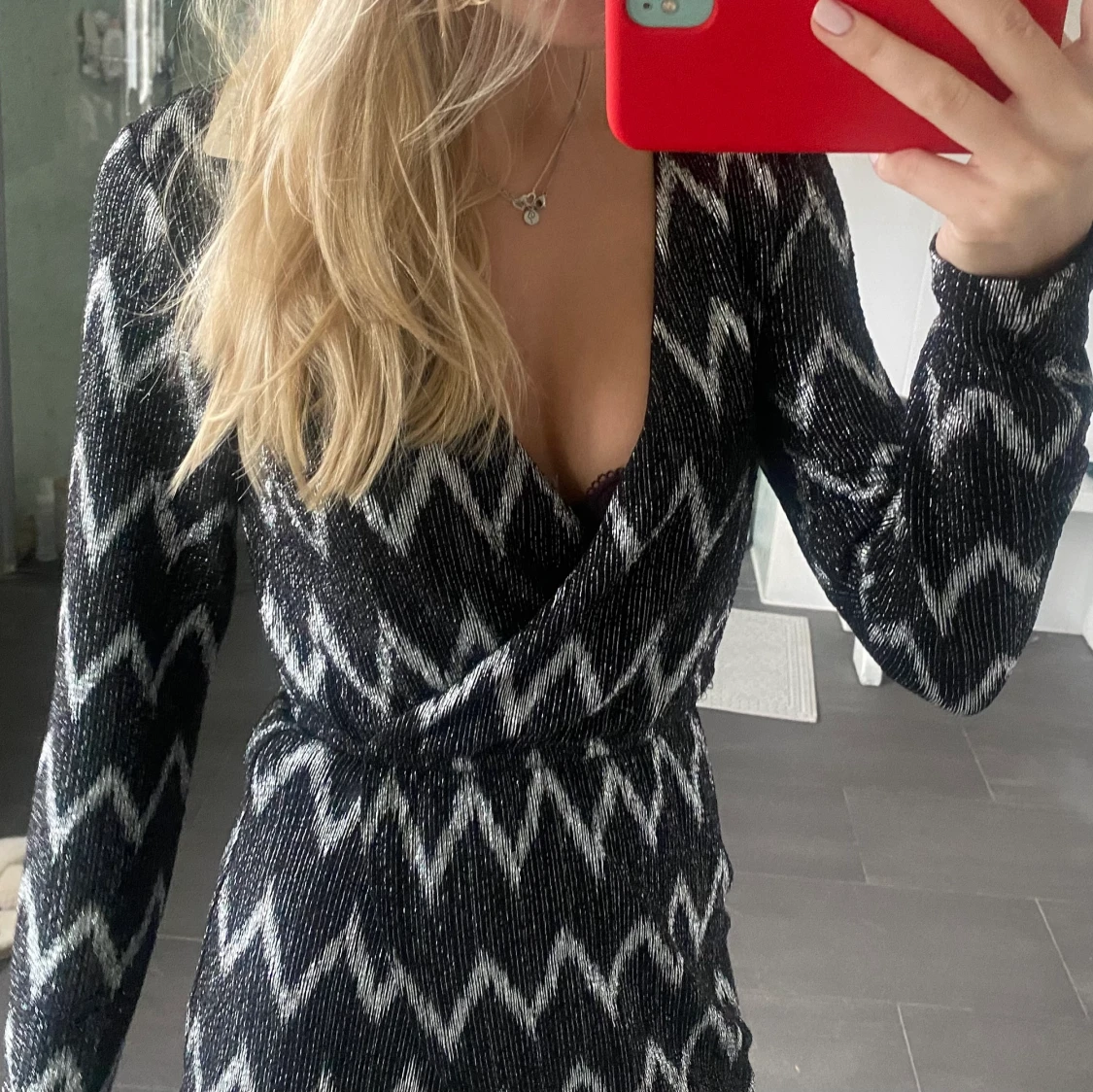 Silvrig klänning  - 90