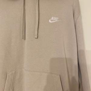 Nike hoodie i strl 38/M