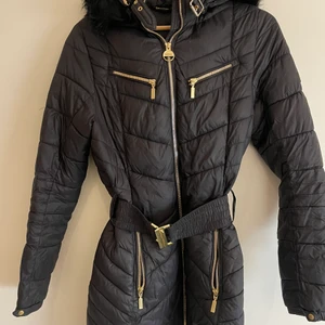 Barbour jacka - Varm Barbour jacka i gott skick.