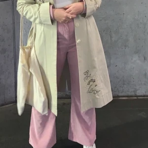 Rosa byxor - Vanliga ljus rosa byxor i Manchester tyg. Strl M