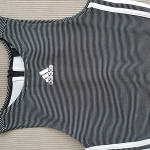 Linne adidas - Träningslinne från adidas strl S. Aldrig använt