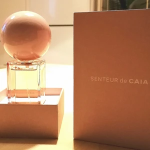 SENTEUR de CAIA - Eau de parfum 50 ml. Använd ett fåtal gånger. Köparen betalar portot. Priset kan diskuteras. 