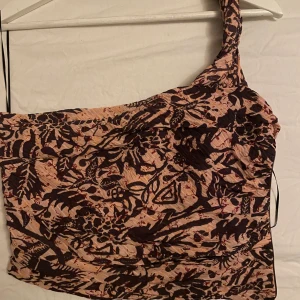 Blus zara - Blus från zara, använd en gång