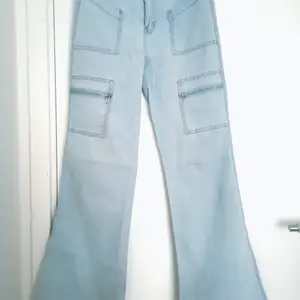Riktigt Y2K jeans, storlek XS (EU 34/36)