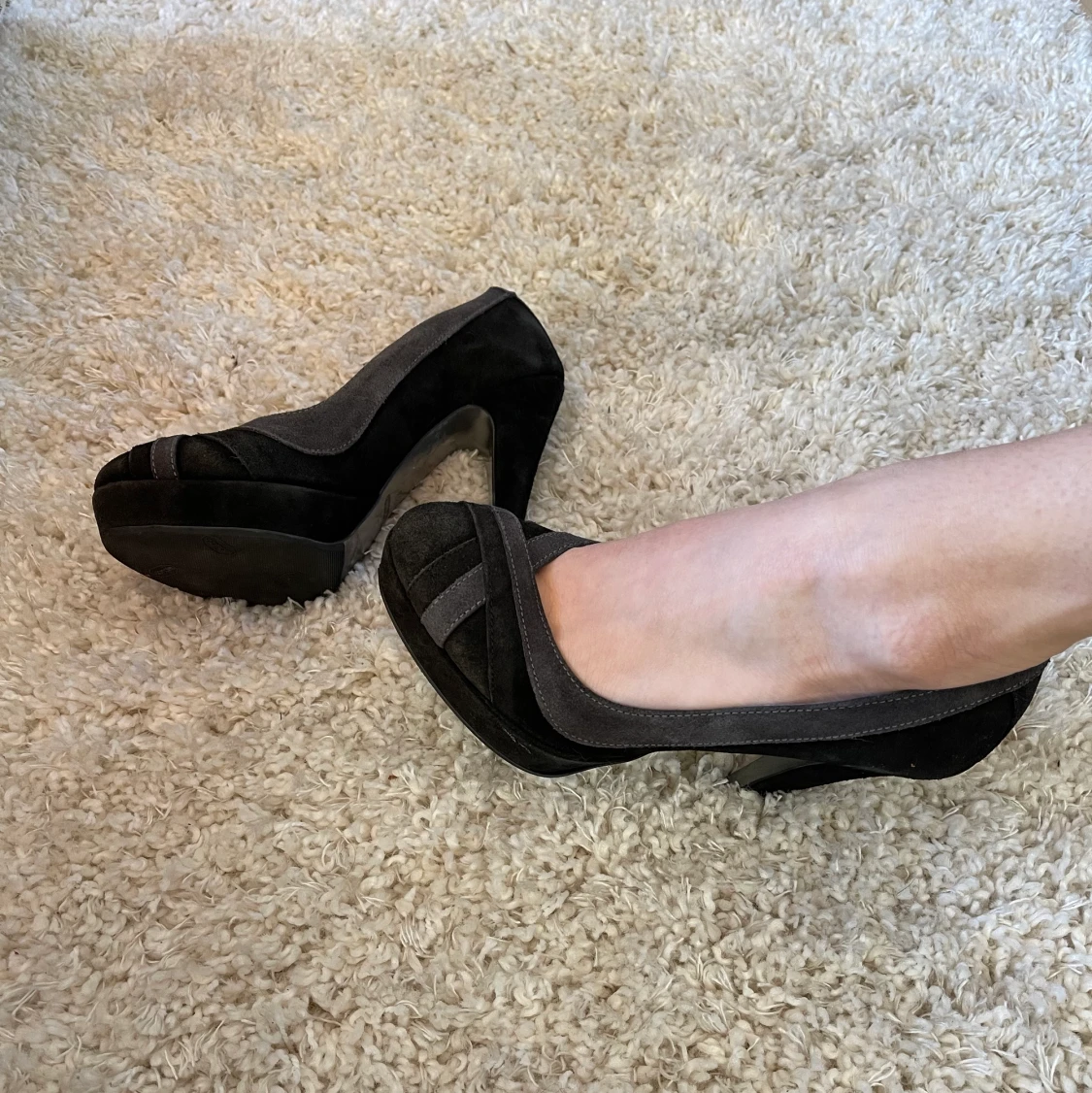 Elegant Mocka pumps i 2 nyanser stl39  - 91