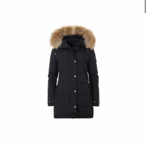 Hollies subway jacka! - Hollies Subway Jacka storlek M, mycket bra skick använt endast 5-6 gånger, varm och mysig jacka. PRISET KAN DISKUTERAS 