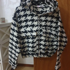 Vårjacka - Oanvänt storlek 36