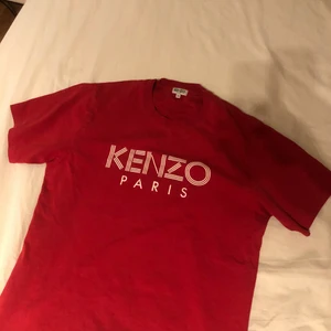 Kenzo T shirt - Kenzo tisha .... STRL S/M.   Skick 9/10