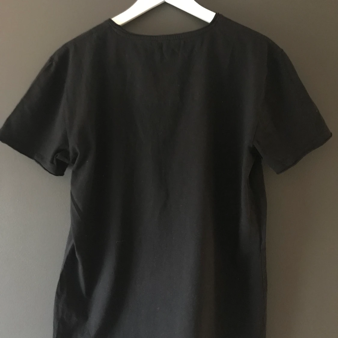 Svart t-shirt - 90