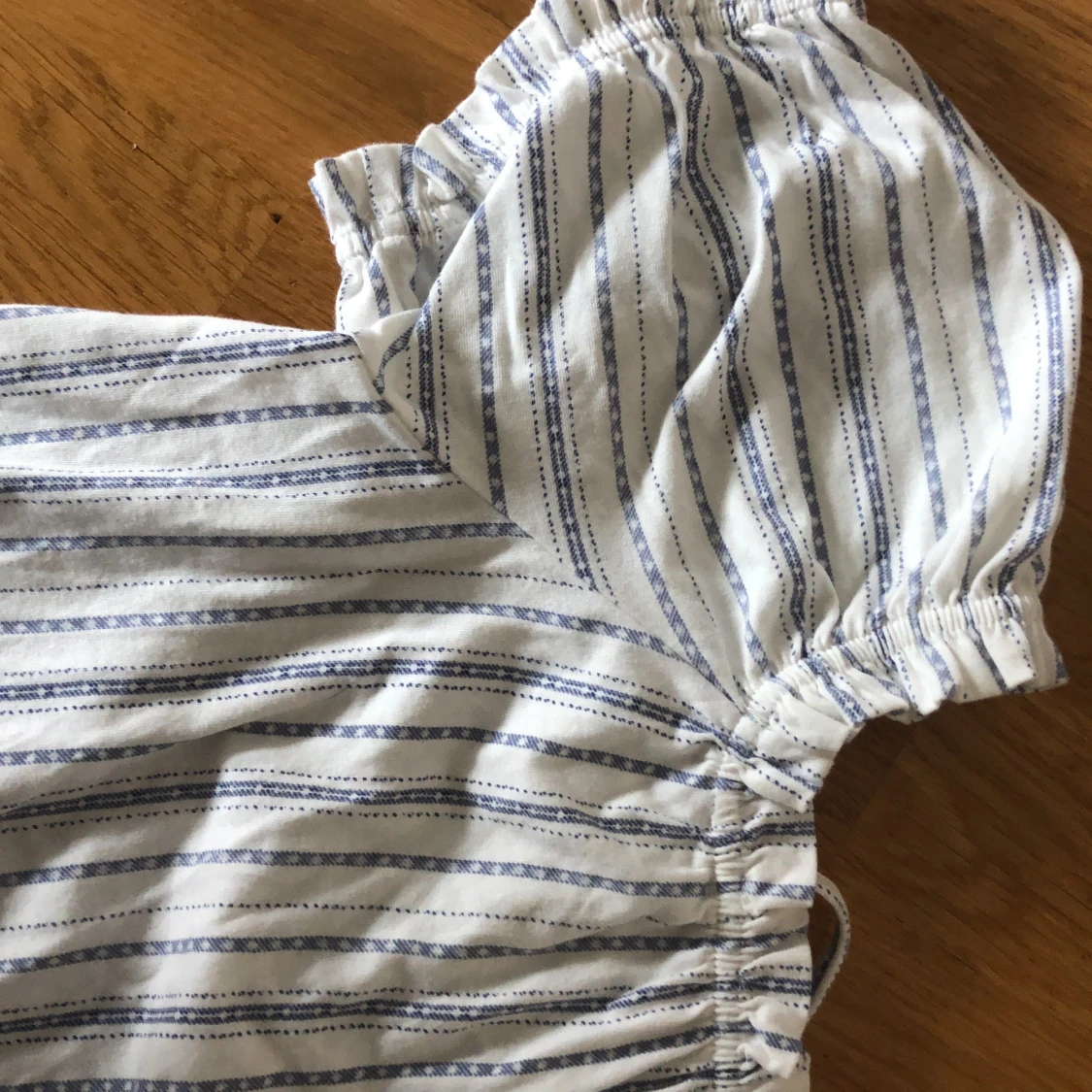 Sommartröja med fint mönster - 90