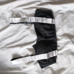 Calvin Klein bikini top - Har  bara använt den 1 gång köpte den för 450kr säljer den för 200kr +frakt