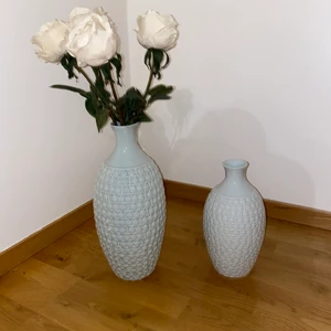 Vas - Vas 2 för 200kr, i typ grå/blå färg