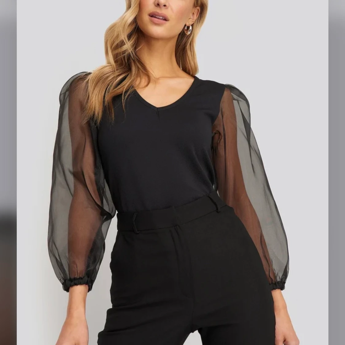 Tröja med puffärmar  - 90