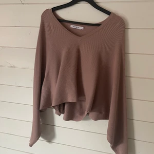 Tröja NA-KD  - Superfin tröja från Nakd storlek S, inte använd många gånger!