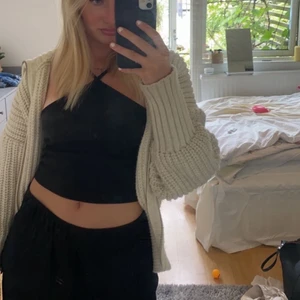 Svart zara linne - Säljer mitt svarta zara linne då det inte kommer till användning. ❤️