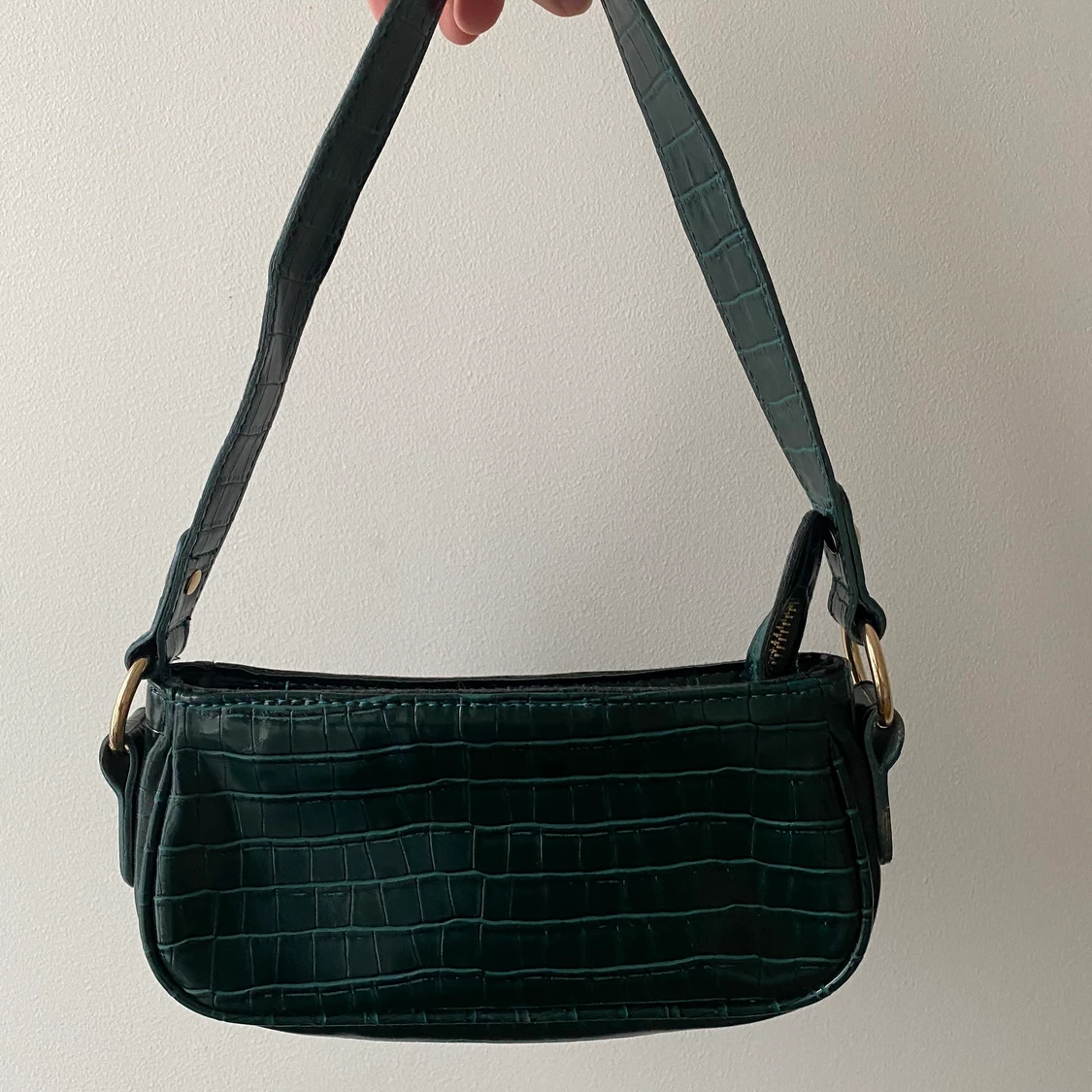 Grön väska i ormskinnssimmitation - 91