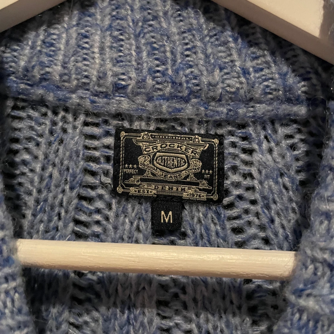 Stickad tröja strl M - 90