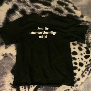 Volkswagen T-shirt  - Volkswagen T-shirt i strl XL men sitter som L. 100kr