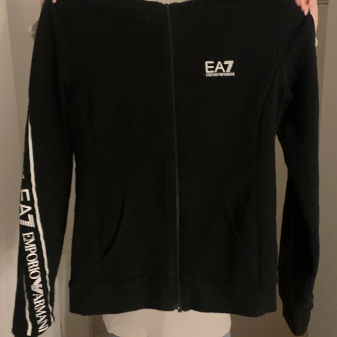 Aramni huvtröja - 90