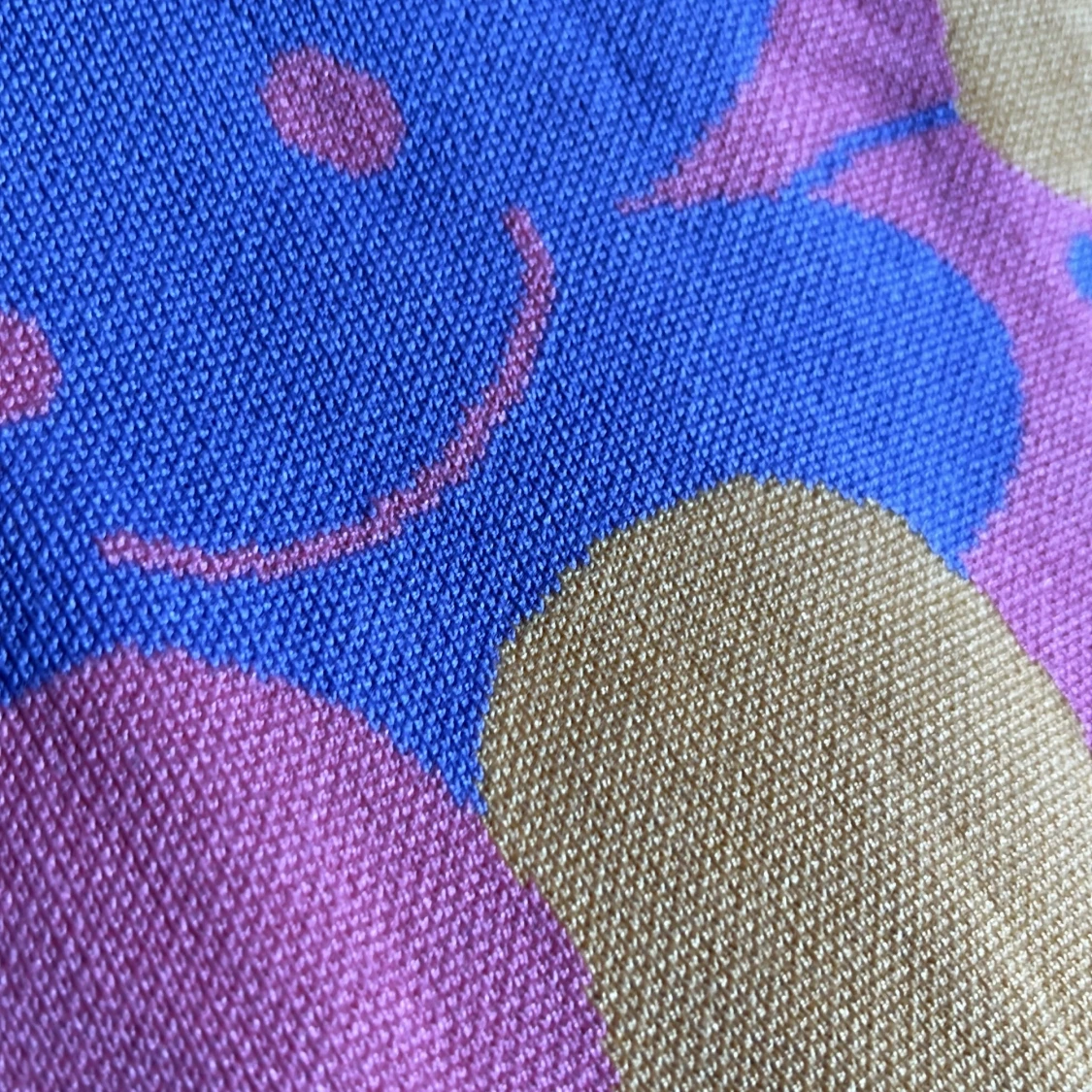 Färgglad mönstrad tröja  - 91