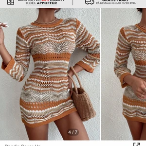 Petite strandklänning - Petite strandklänning från shein. Superfin men passa inte mig för jag var för lång, så passar nån som är lite kortare💖