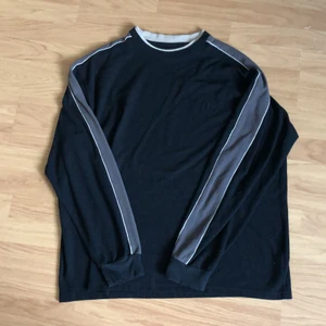 vintage sweatshirt - fet vintage sweatshirt i storlek M, köparen står för frakt💚