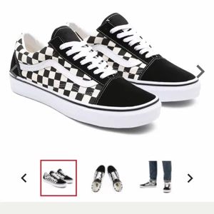 Vans skor  - Säljer dessa vans skor! fint skick men lite slitna i hälen, använda en säsong💞 normal i storleken, skriv för fler frågor!