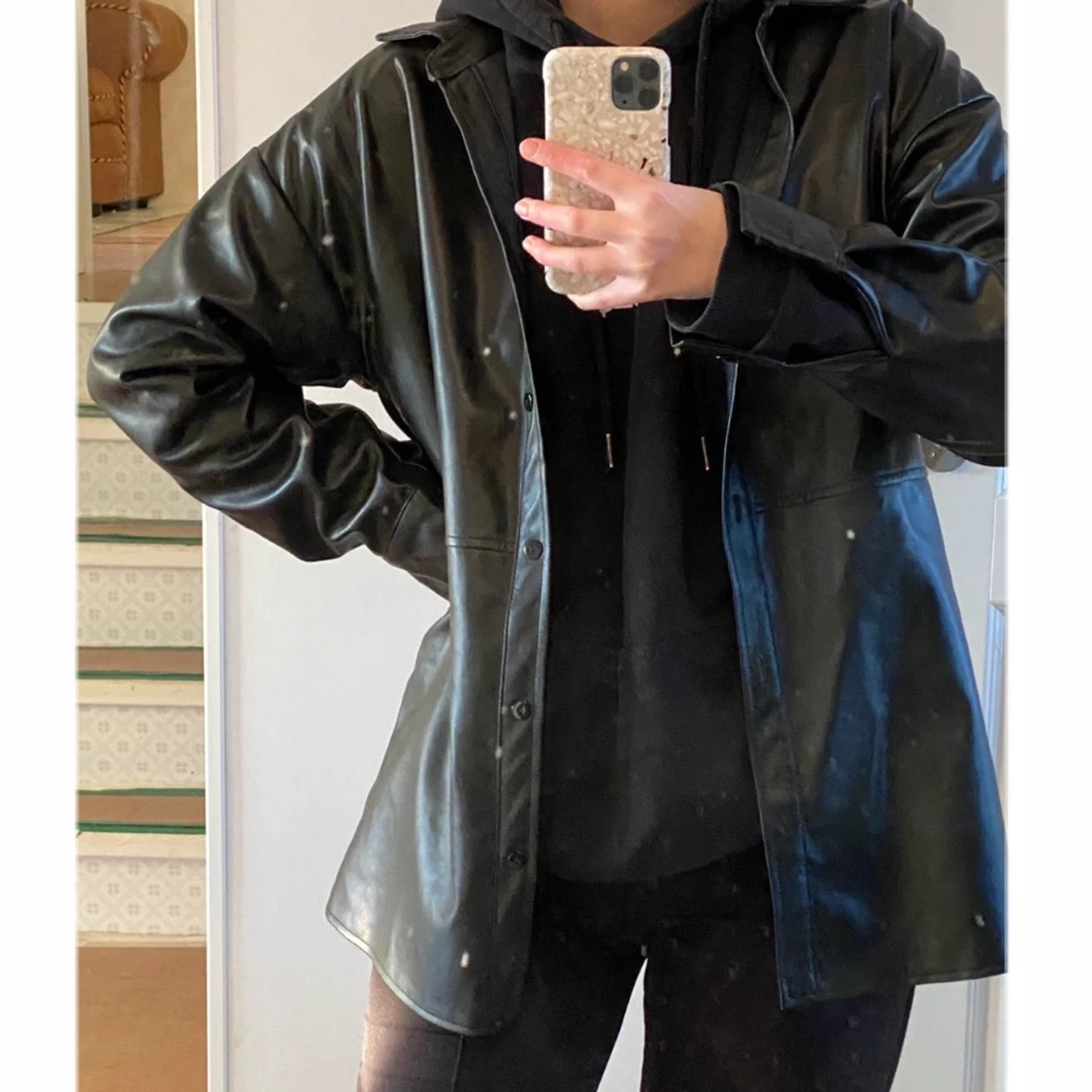 Svart jacka i läderimitation ✨ - 91