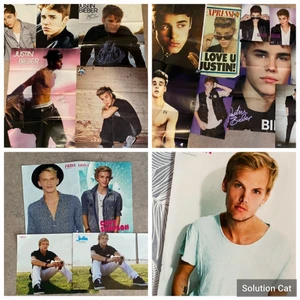 Posters - Massa olika posters, affischer, kort och annat på olika artister/kändisar. Har Justin Bieber, Spice Girls, Leonardo Dicaprio, Rihanna, Cody Simpson, Avicii, Carly Rae Jepsen, Ariana Grande, Ke$ha, Miley Cyrus, Katy Perry, Nicki Minaj, Kelly Clarkson, Pretty Little Liars, Jessie J, Selena Gomez, All Saints, Backstreets Boys, och andra. Säg vilken artist/kändis du är intresserad av så kollar jag om jag har och säger ett pris. Ge bud om du vill köpa allt!