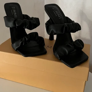 Klackskor från simmi london - Storlek 35, 11 cm klack