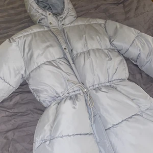 Jacka - Superfin ljusblå dunjacka. säljer pga att den inte används längre 🥺 storlek xs💕